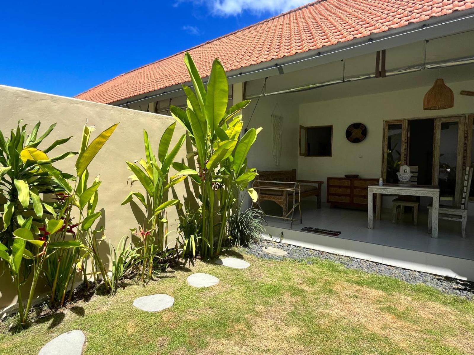 Pura Vida Vila Uluwatu Exterior foto